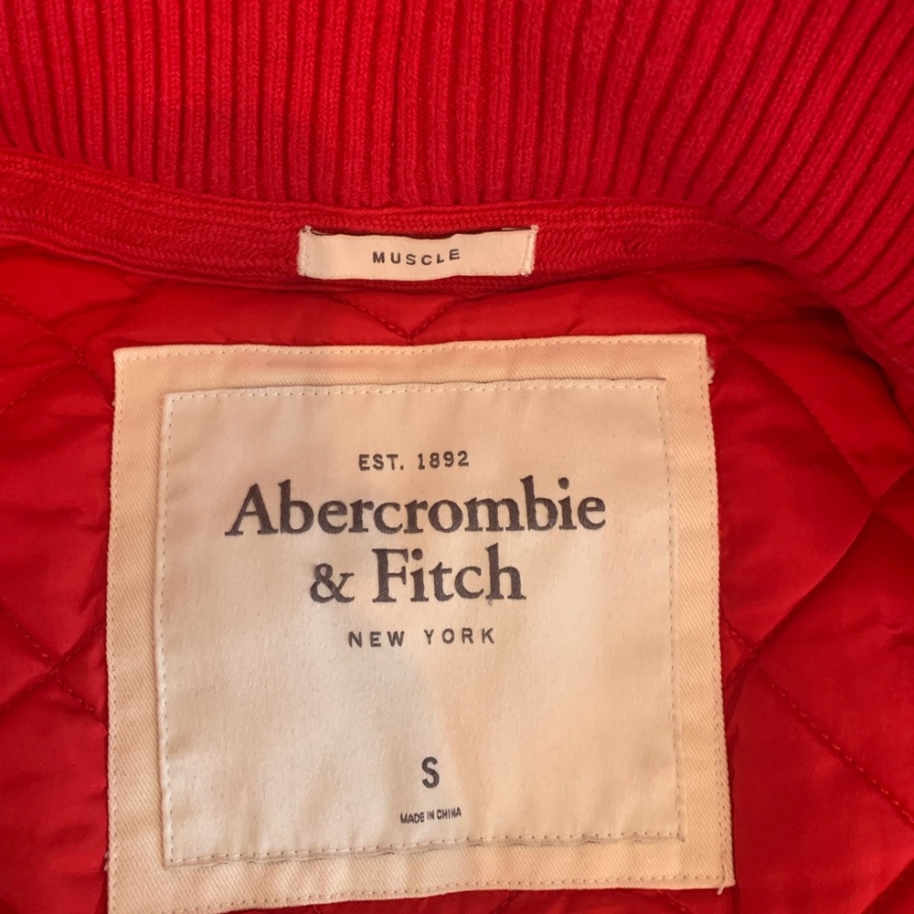 Abercrombie & Fitch Red Quilted Double Zipper Hoodie/Jacket - Picture 2 of 10